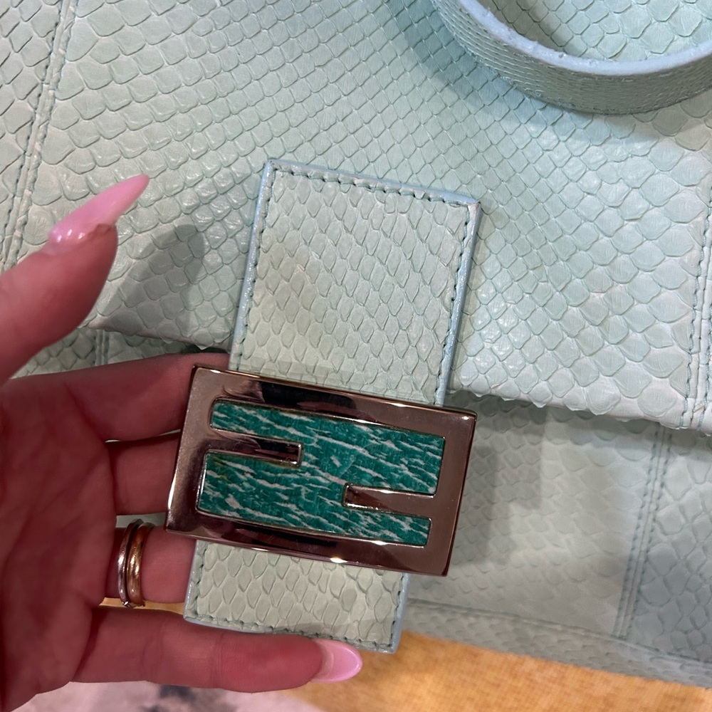 Fendi Mint Textured Shoulder Bag - Picture 2 of 6